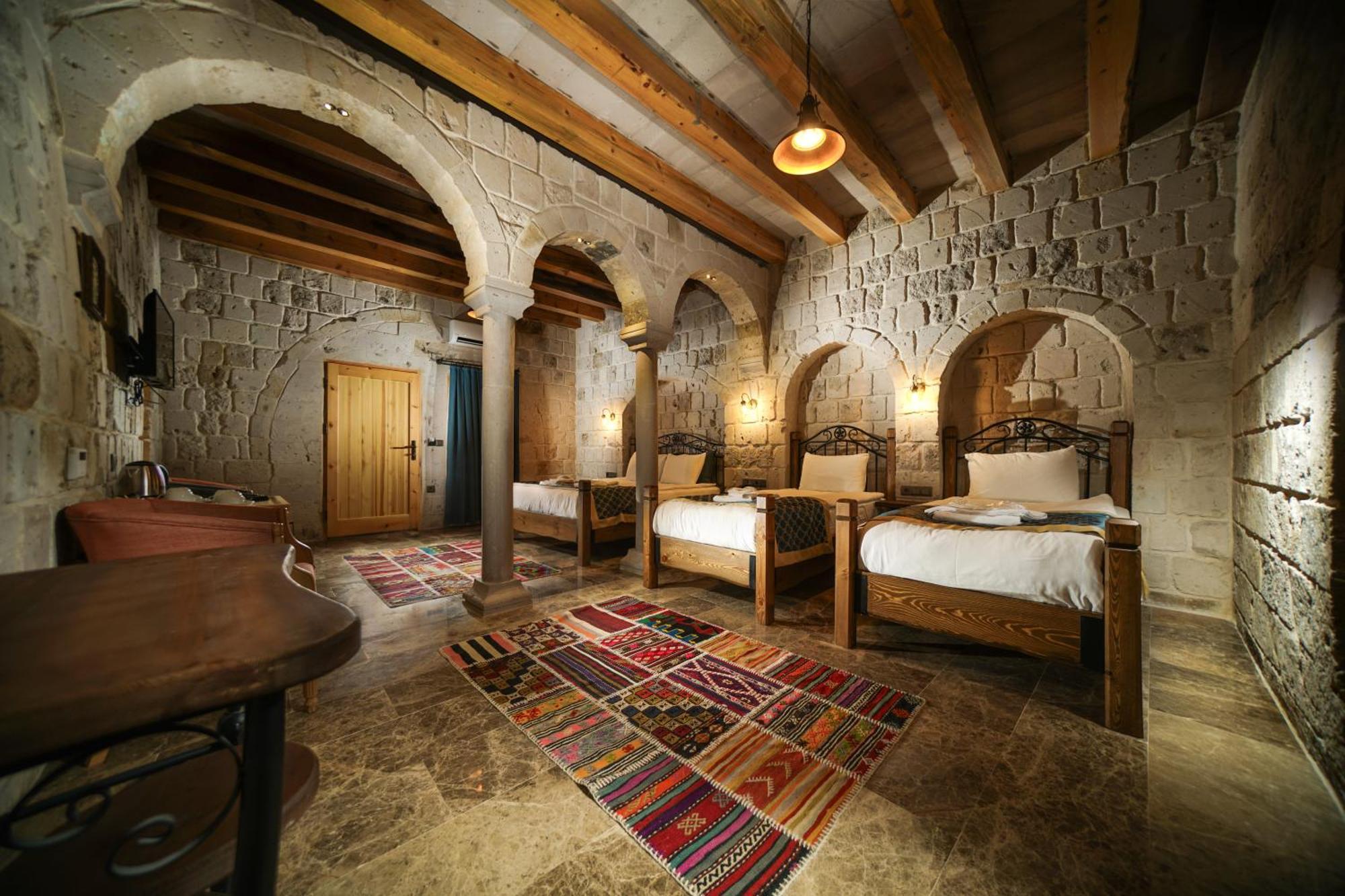 Caverna Hotel Premium Caves Goreme Exterior foto