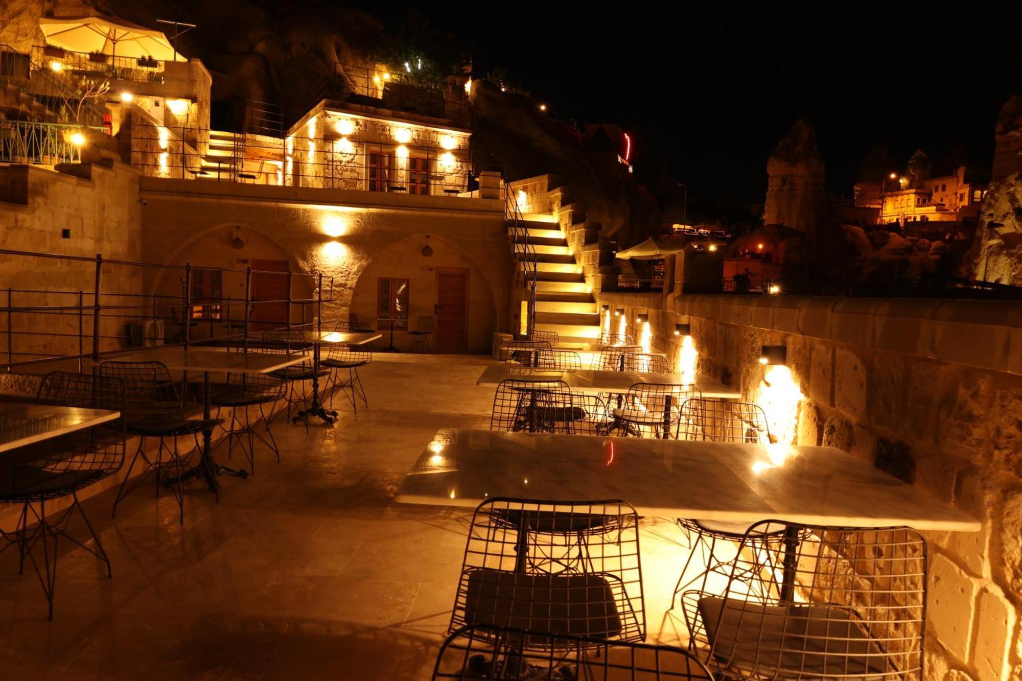 Caverna Hotel Premium Caves Goreme Exterior foto